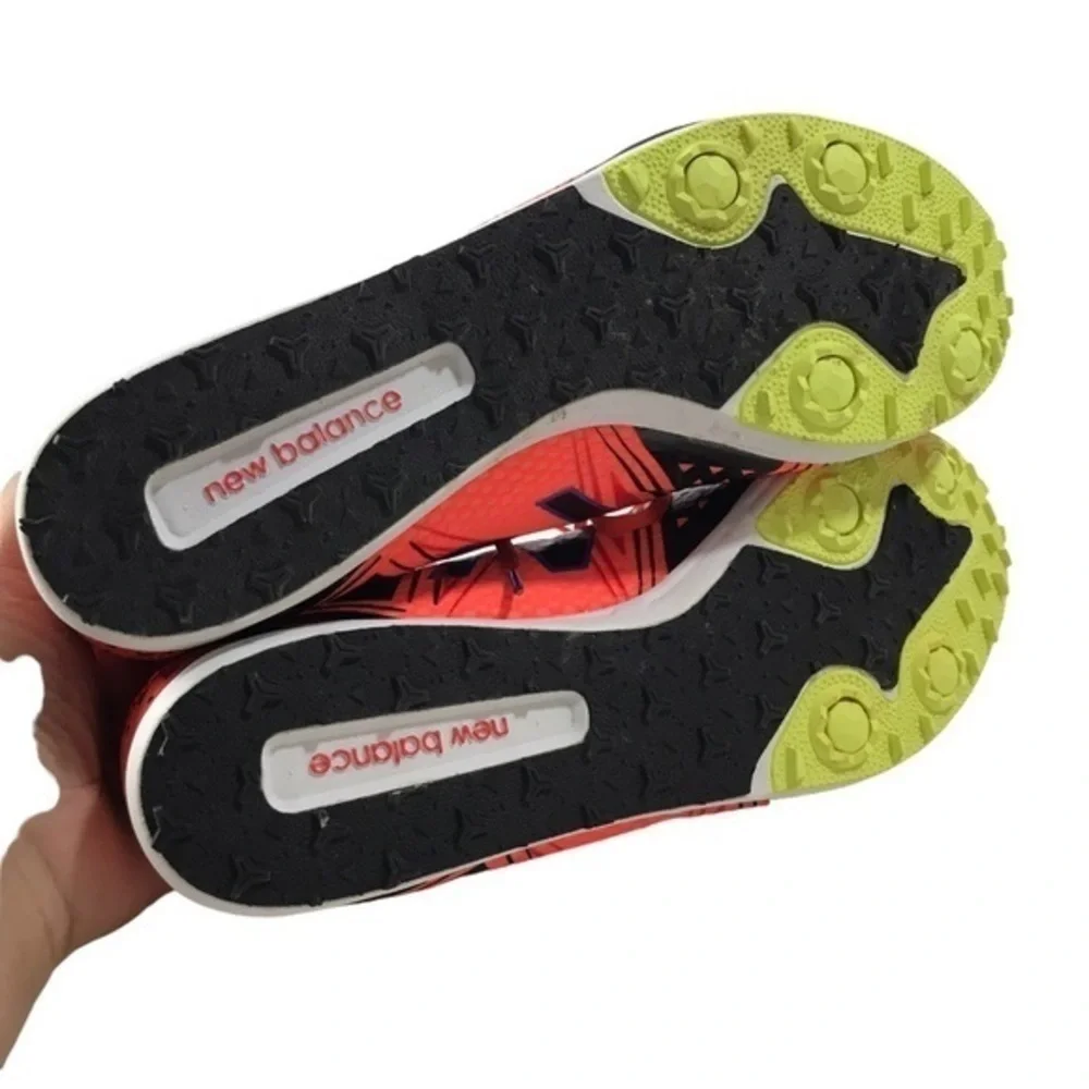 Women’s 11 New Balance Kick XC running shoe